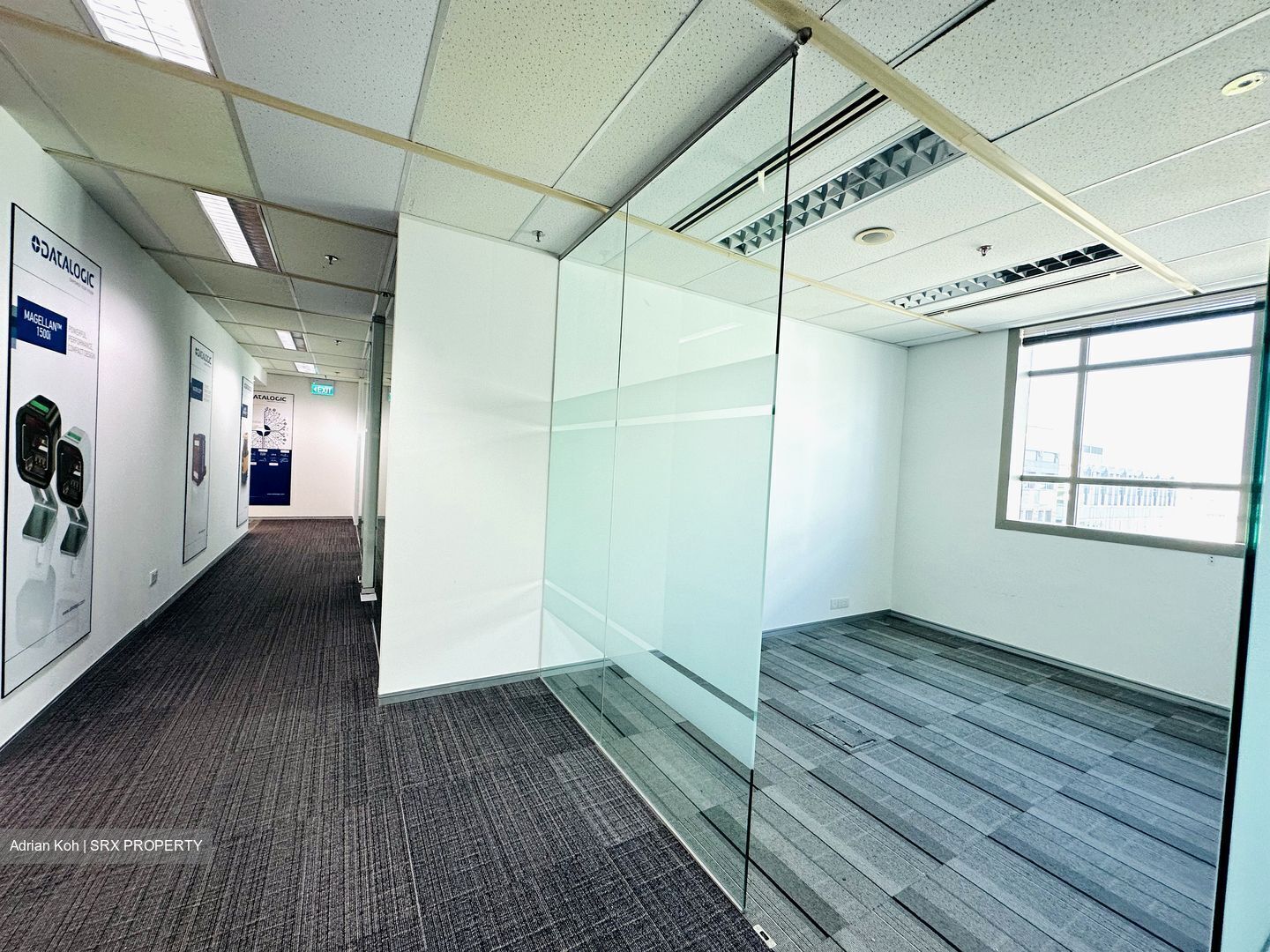 Tampines MRT (D18), Office #427301421